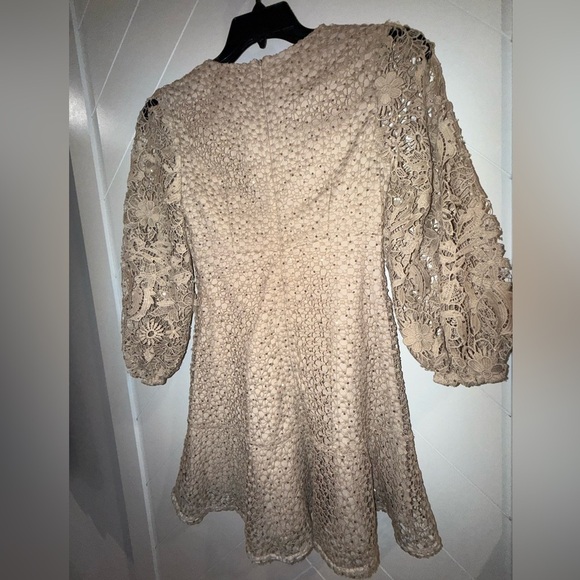 NEW - FRENCH CONNECTION Nude Caballo Sequin Lace Puff Sleeve Mini Dress size 6 - Picture 12 of 13